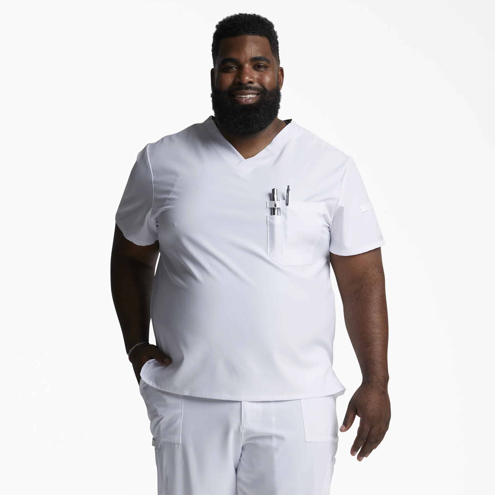 Men's EDS Essentials Tuckable V-Neck Scrub Top