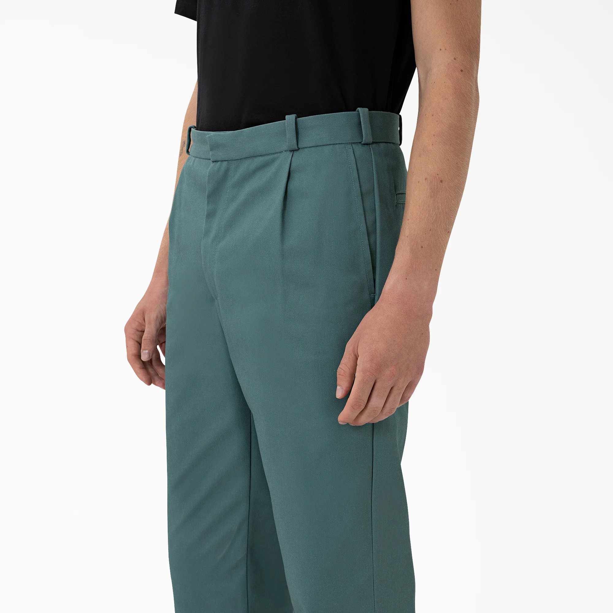Highsnobiety & Dickies Pleated Work Pants 4 Highsnobiety & Dickies Pleated Work Pants