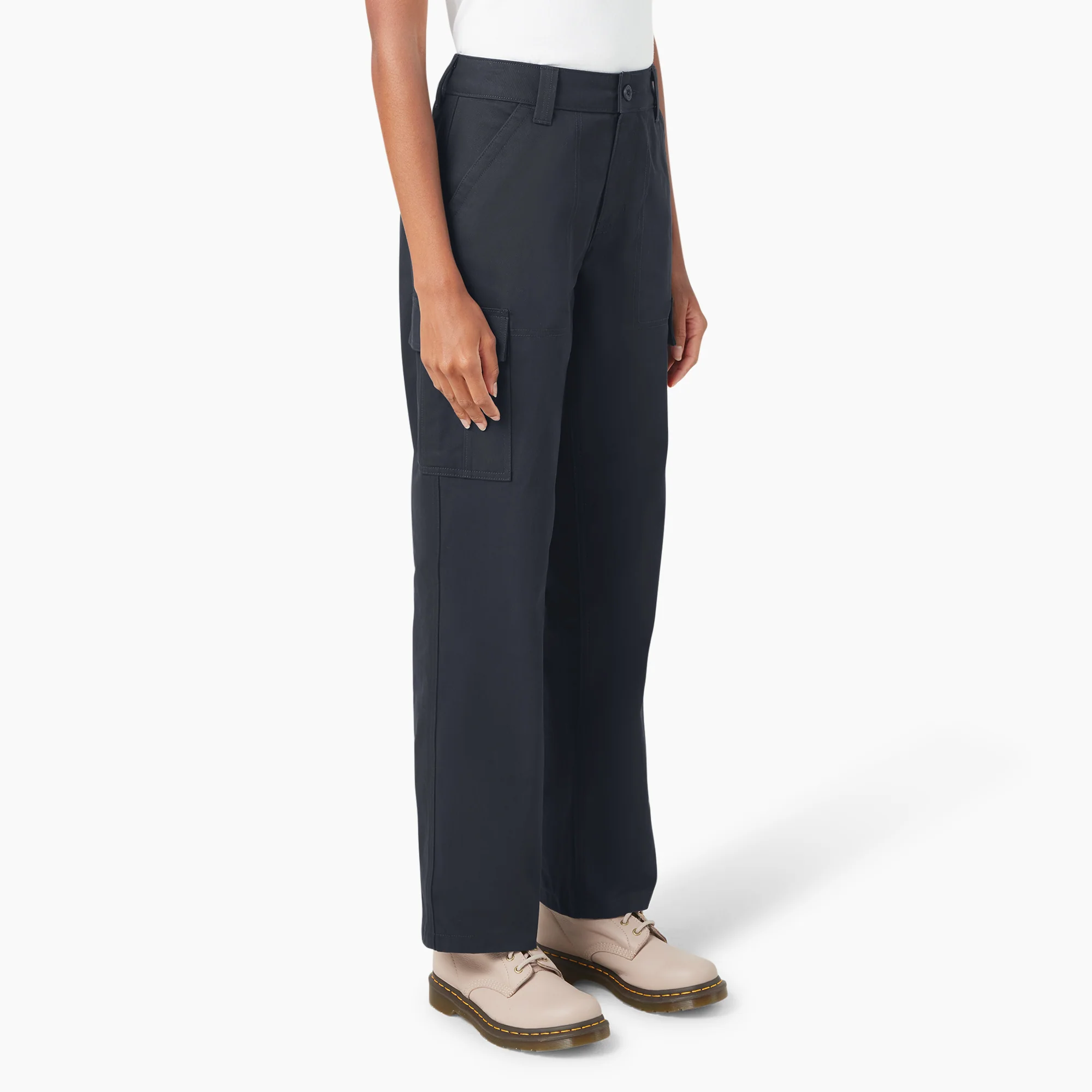 Women's Relaxed Fit Cargo Pants 4 Women's Relaxed Fit Cargo Pants