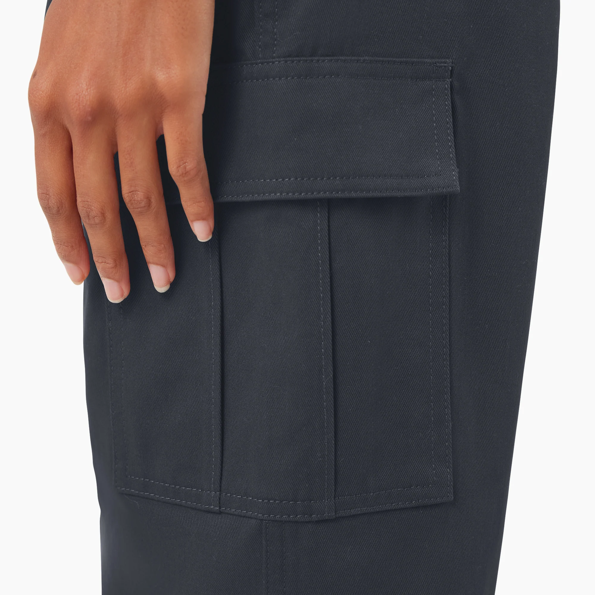 Women's Relaxed Fit Cargo Pants 7 Women's Relaxed Fit Cargo Pants