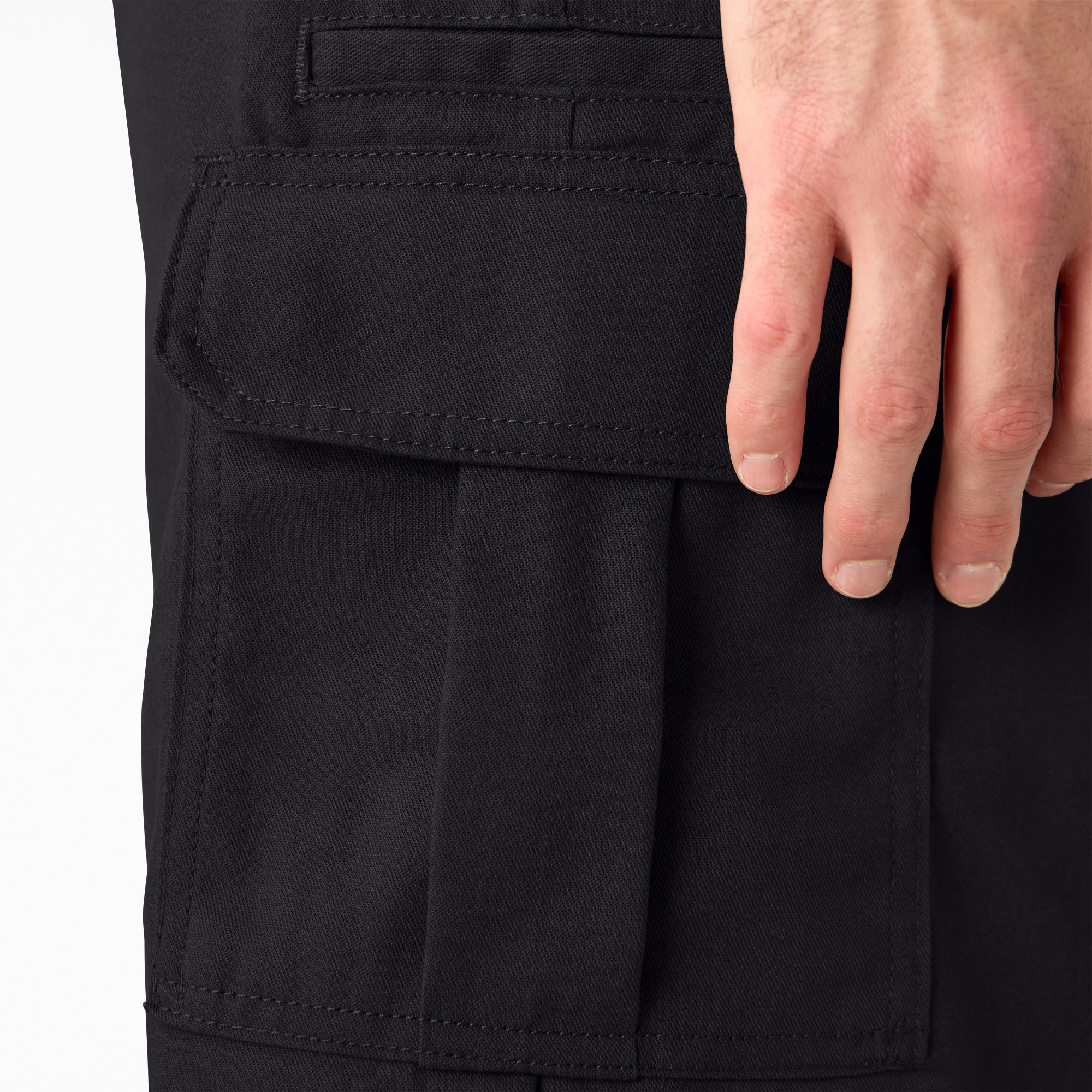 FLEX Relaxed Fit Cargo Shorts, 13" 9 FLEX Relaxed Fit Cargo Shorts, 13"