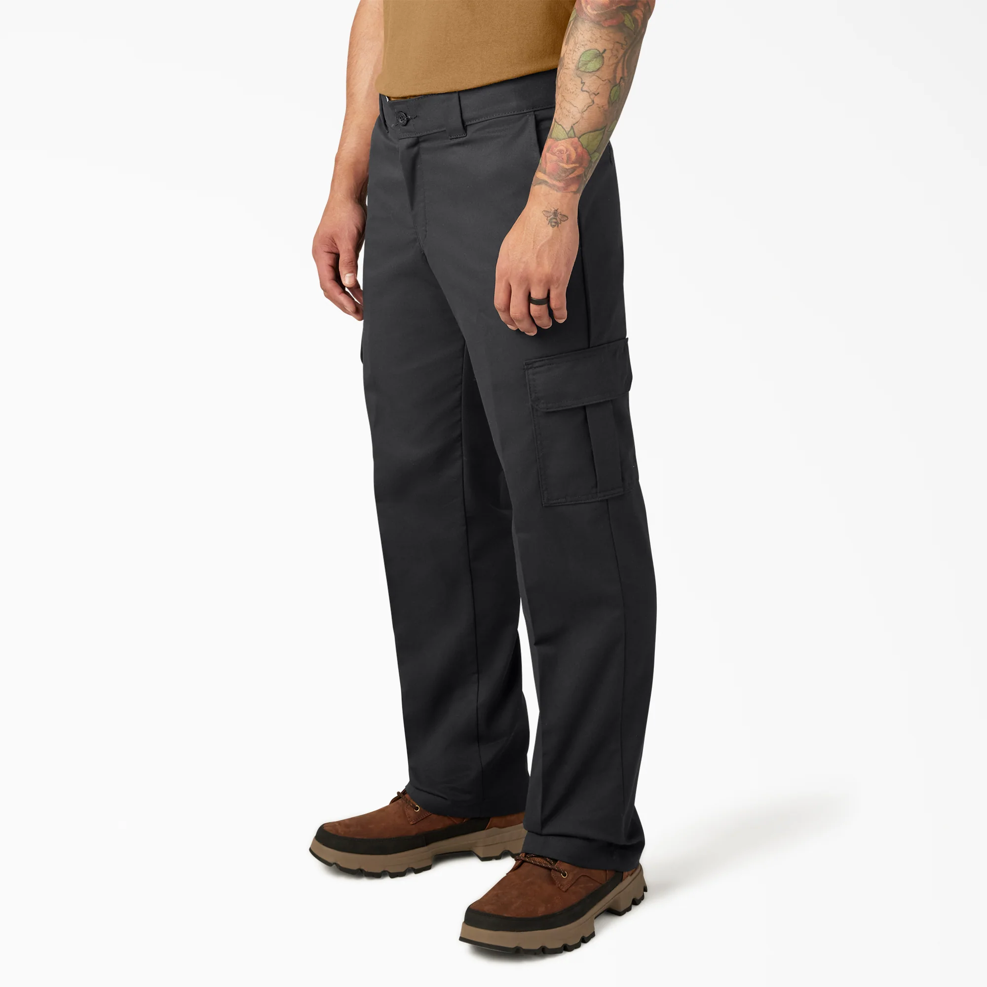 FLEX Relaxed Fit Cargo Pants 3 FLEX Relaxed Fit Cargo Pants