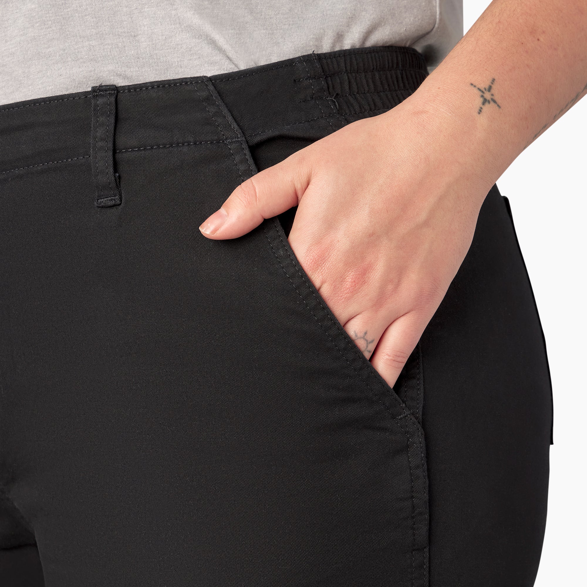 Women's Plus High Rise Fit Cargo Pants 8 Women's Plus High Rise Fit Cargo Pants