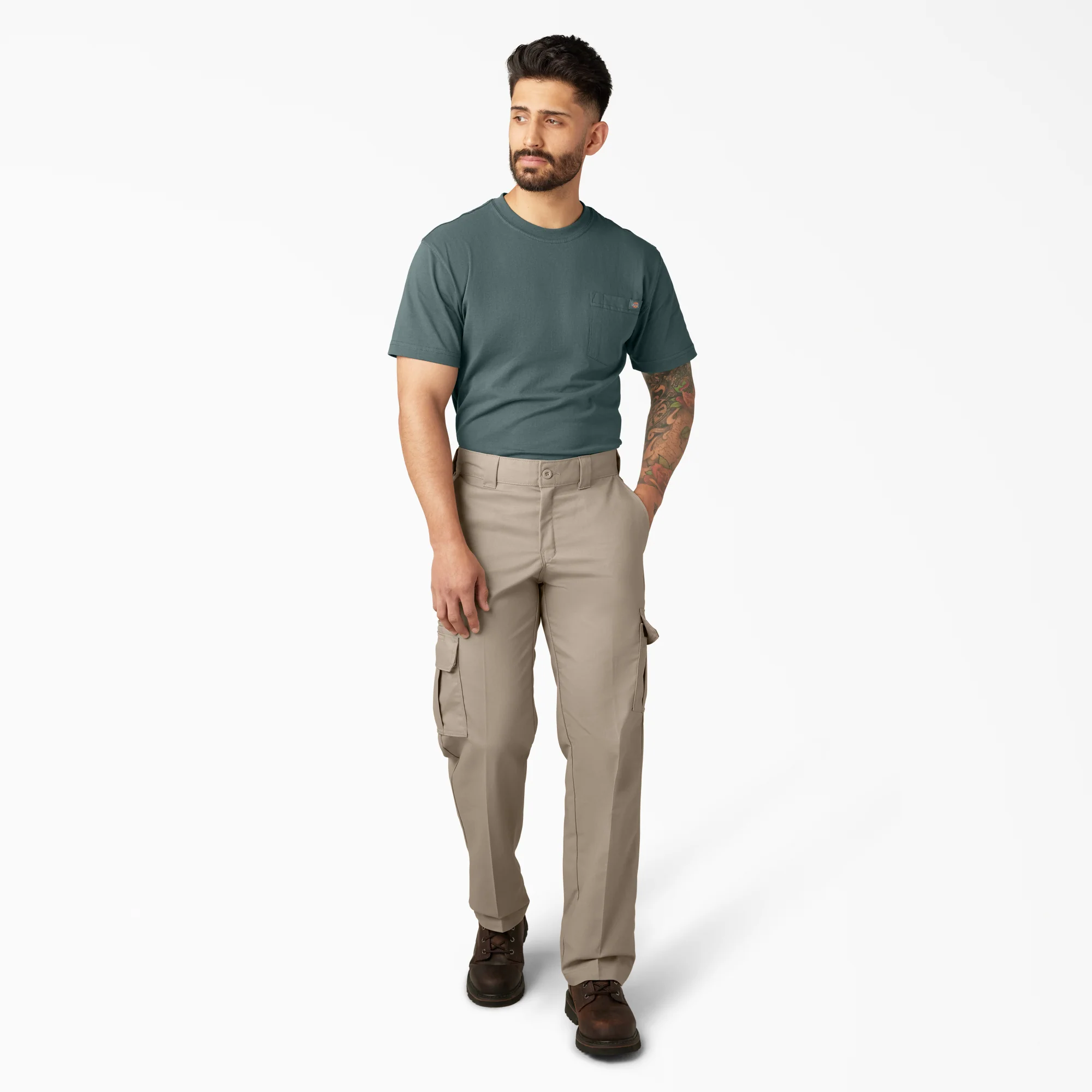 FLEX Relaxed Fit Cargo Pants 5 FLEX Relaxed Fit Cargo Pants